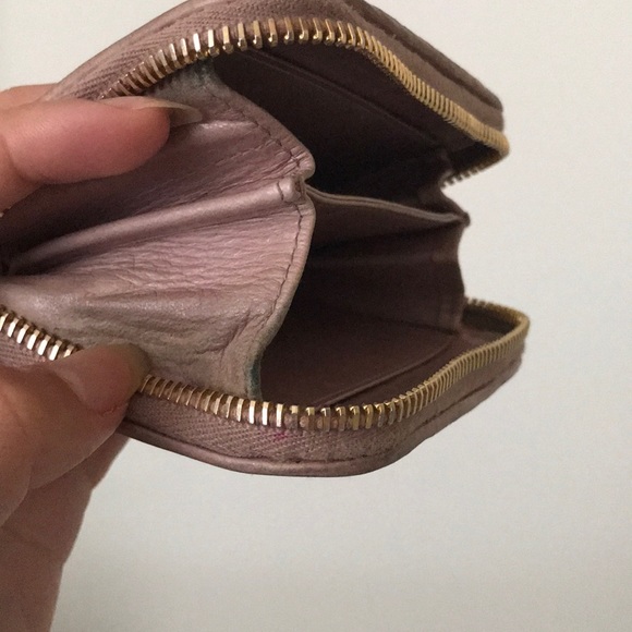 Miu Miu Matelasse Wallet complete w/ original box - Picture 6 of 6